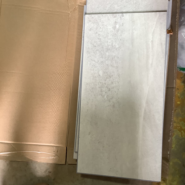 Solid vinyl tile